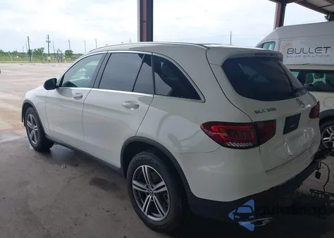 2020 Mercedes-Benz Glc 300 from USA, damaged, VIN WDC0G8DB3LF695690
